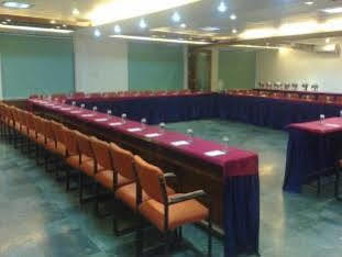 Oyo 15791 Flagship Hotel Executive Hazratganj Lucknow Exteriör bild
